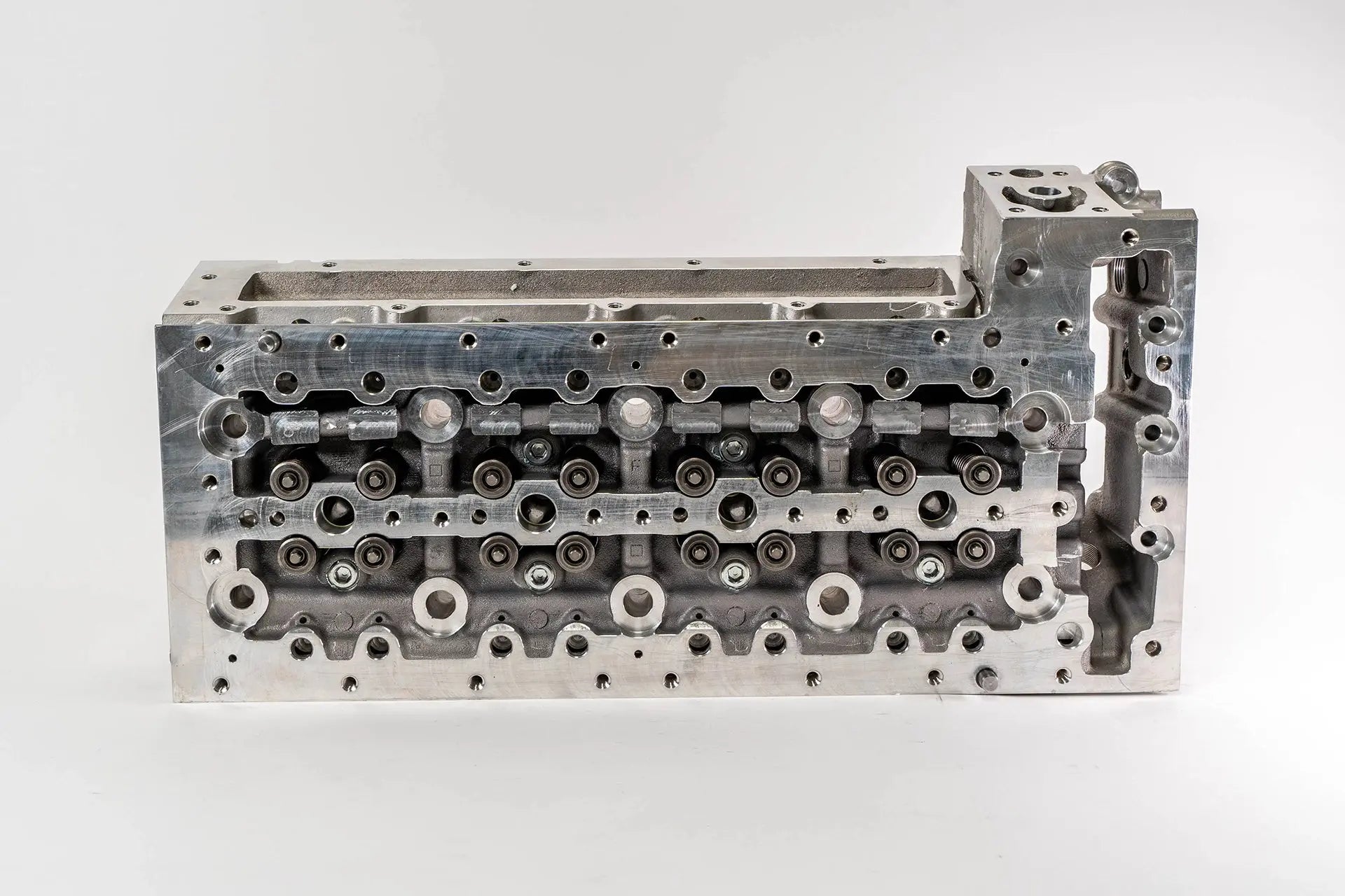 Engine head FIAT Ducato IVECO Daily F1CE0481 - 3.0 EURO 4 with EGR, with valves MotorBlock.si